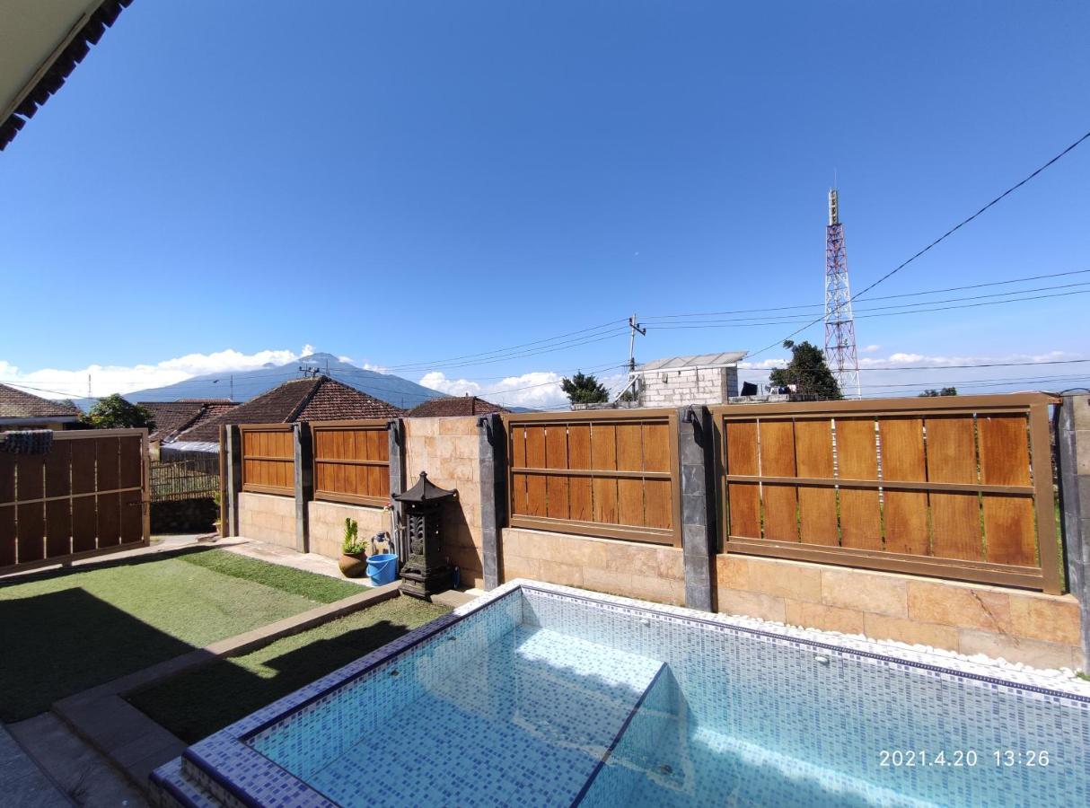 Puncak Pinus And Pool Vila Batu  Exterior foto