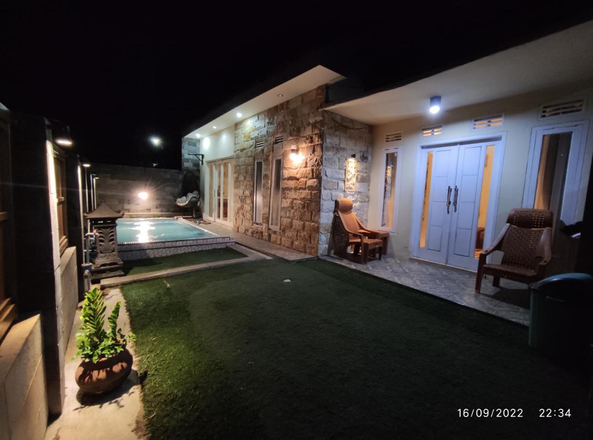Puncak Pinus And Pool Vila Batu  Exterior foto