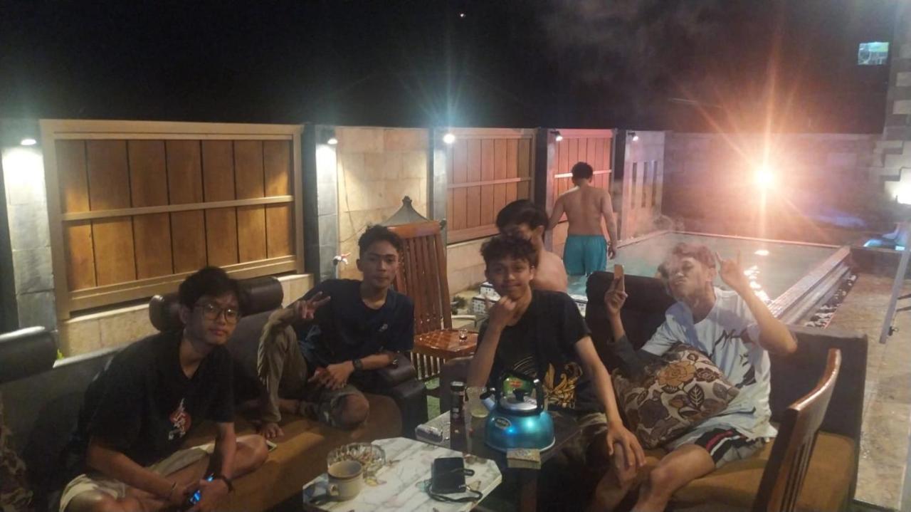 Puncak Pinus And Pool Vila Batu  Exterior foto
